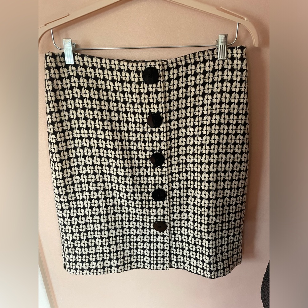 Isaac Mizrahi for Target NWT Skirt Buttons Black and White Thick Winter Size 10